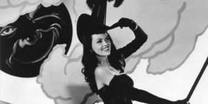 Storia Erotica Trans: Le autoreggenti della Befana Sexy